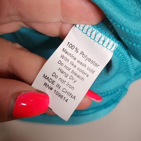 NWT Canari Women's Essential Cycling Jersey.  Robbins egg blue. Size small. - Picture 11 of 16